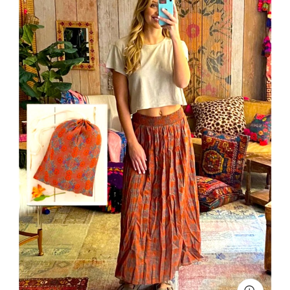 Natural Life skirt in a bag